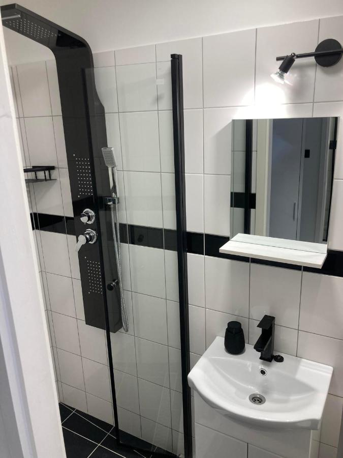 Arany Apartman Aparthotel Cegléd Exterior foto