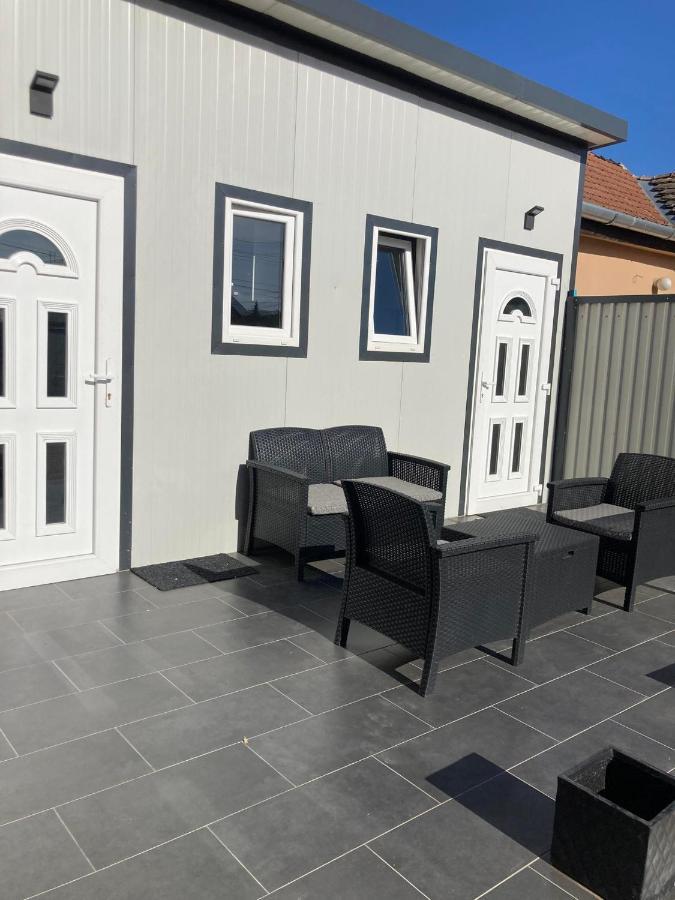 Arany Apartman Aparthotel Cegléd Exterior foto